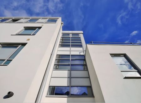 Classic Bigger Studio - Photo 3