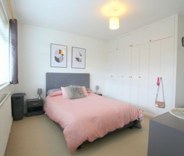 4 Bedroom Maisonette, Richmond Road, London - Photo 6