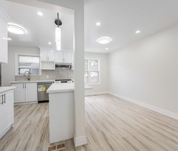 For Lease - 225 Essex Avenue, Richmond Hill, Ontario - Photo 5