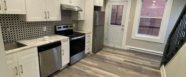 2421 De Maisonneuve East | 2421 De Maisonneuve East, Montreal - Photo 1