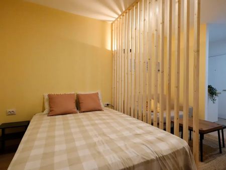 Calle de Carracedo, Madrid, Community of Madrid 28024 - Photo 2