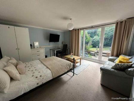 1 bedroom property to rent in Guildford - Photo 5