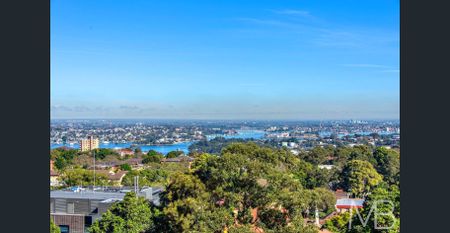 HARBOUR & RIVER VIEW LUXURY LIVING - Photo 5