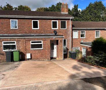 3 bedroom semi-detached house to rent - Photo 4