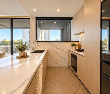 Spacious & Stylish Fully Furnished 4-Bedroom Apartment with Double Parking in the Heart of Burwood - Photo 5