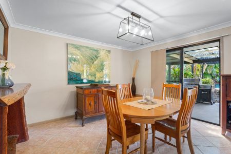 LOOKING FOR SPACE WITH ALL THE EXTRAS?! - Photo 3