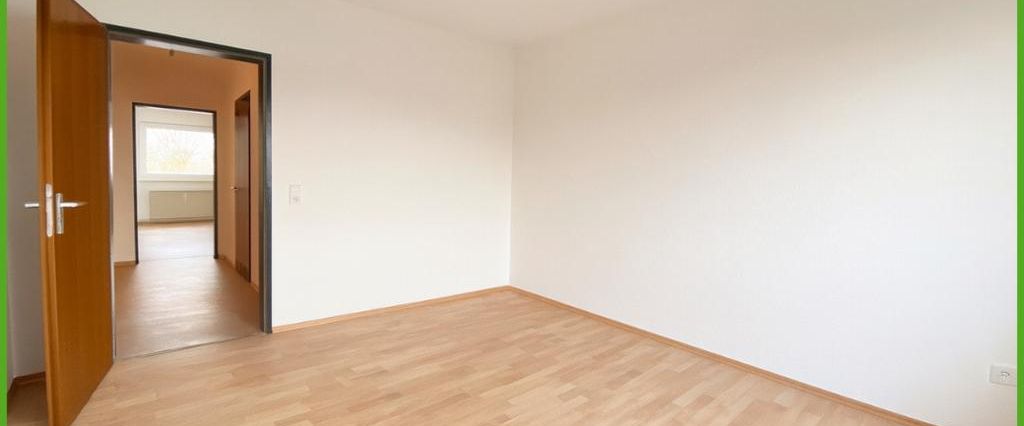 + 5PLUS + SACHEN PACKEN: GEPGLEGTE 3 ZIMMER WOHNUNG + BALKON IN ZENTRUMSNAHER LAGE IN STOLBERG + - Foto 1