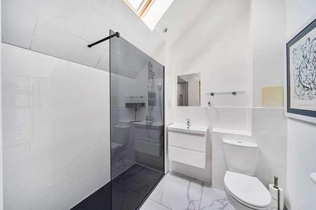 Leverton Close, Wood Green, N22 - Photo 2