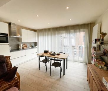 Gerenoveerd app. met ruim terras - Photo 2