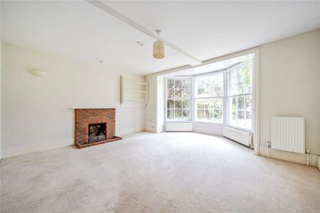 A superb Grade II listed home in the heart of the City Centre. - Photo 3