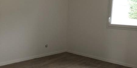 Location Appartement 3 pièces 65m² MONTIVILLIERS 76290 - Photo 3