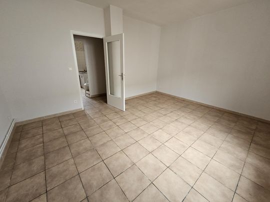 Location Appartement 3 pièces 56m² LE CREUSOT 71200 - Photo 1