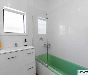 6a Galgabba Street, Swansea NSW 2281 - House For Rent | Domain - Photo 4