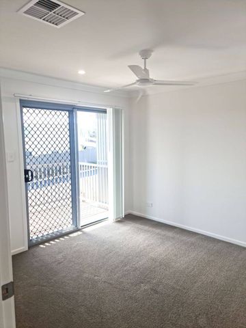 Avail 30/01/26- FULLY DUCTED AIRCON- 3BEDROOM TOWNHOUSE - Photo 4