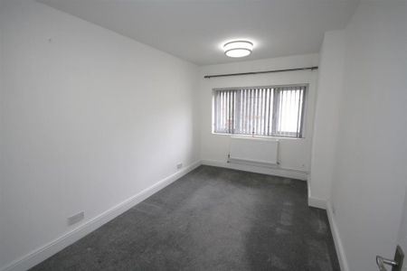 4 bedroom house to rent - Photo 4