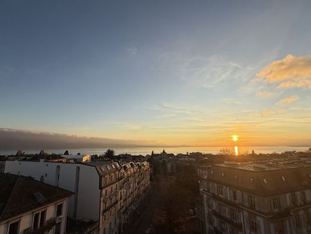 Loft in the attic under the station in Lausanne - Photo 4