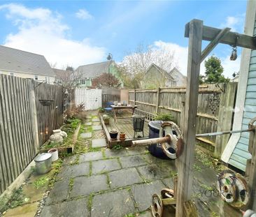 2 bedroom end of terrace house to rent - Photo 6