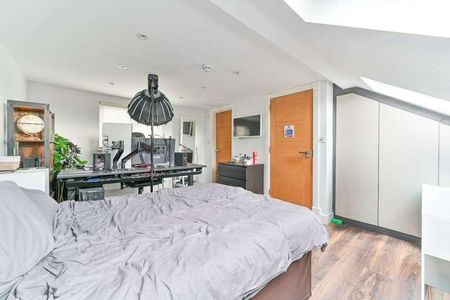 Glenister Park Road, Streatham Vale, SW16 - Photo 4