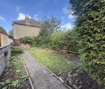 4 bedroom terraced house to rent - Photo 1