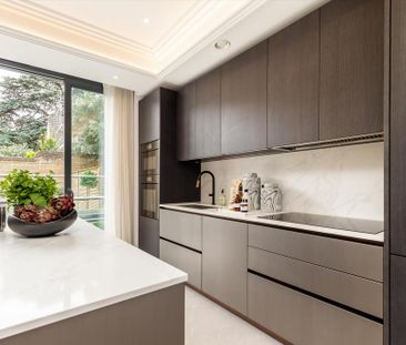 4 bedroom townhouse to rent - Photo 2