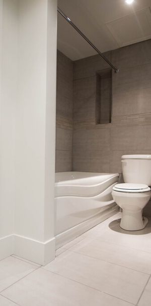 3 ½ In The Heart Of CDN - Photo 1