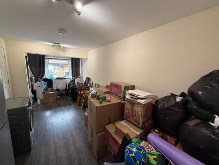 3 bedroom maisonette to rent - Photo 4