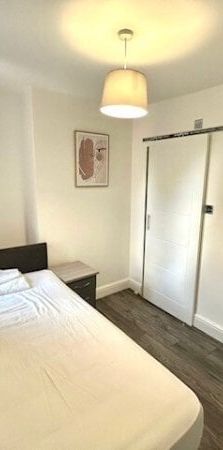 Sydney Street , Boston, Property for rent - Photo 1