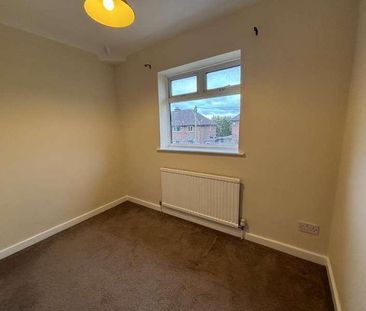 Wordsworth Avenue, Farnworth, Bolton, BL4 - Photo 2