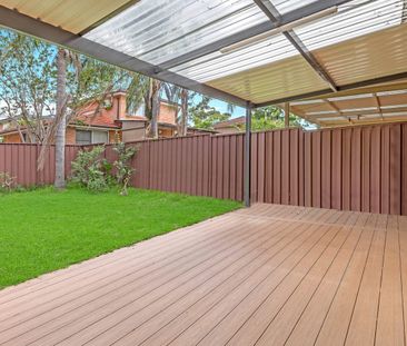 3 Bedroom 2 Bathroom duplex house with lock up garage - Photo 4