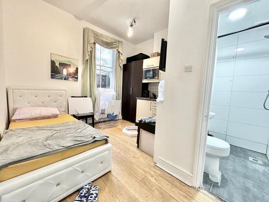 Studio to rent - Photo 1