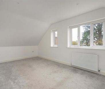 3 bedroom detached house to rent - Photo 4