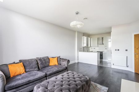 1 bedroom apartment to rent - Photo 2