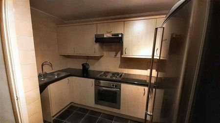 Venns Lane, HR1 - Photo 2