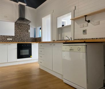 Three bedroom home within walking distance to Penguin Township - Photo 4