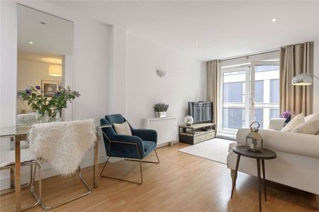 An appealing two bedroom modern apartment in Clerkenwell. - Photo 4