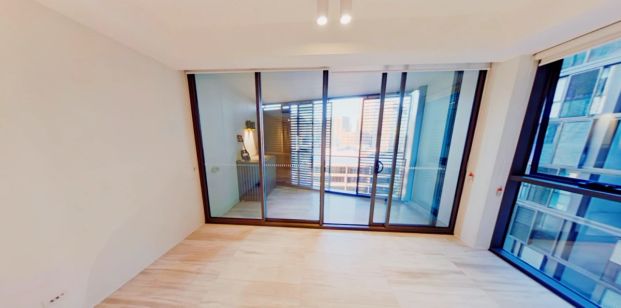 1 Bed 1 Bath (furniture included) - Photo 1