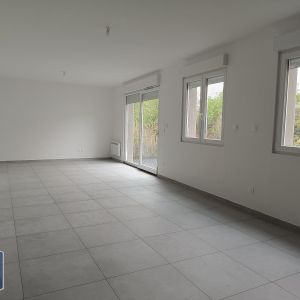 Location Maison 4 pièces 89m² MEURCHIN 62410 - Photo 2