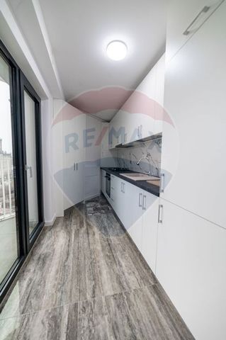 Apartament cu 3 camere de închiriat în zona Centrala - Fotografie 3