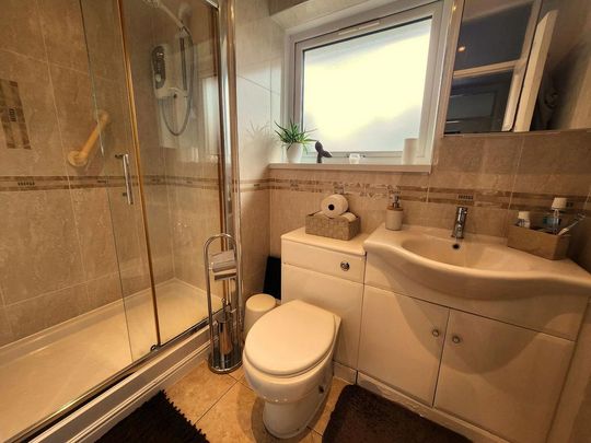 3 bedroom semi-detached house to rent - Photo 1