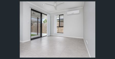 Modern, Low-Maintenance 2-Bedroom Duplex - With Air Conditioning & Remote Garage - Photo 4