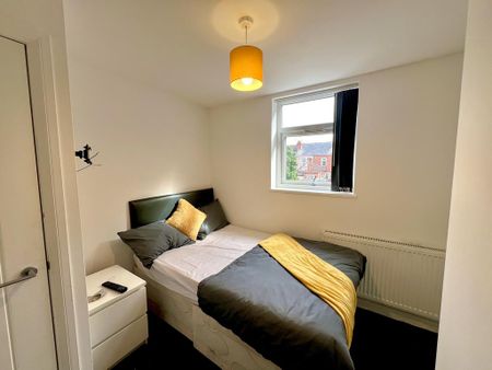 5 bedroom terraced house to rent - Photo 3
