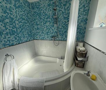 2 bedroom semi-detached house to rent - Photo 6