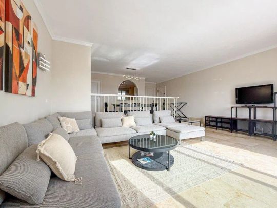 Alquiler de piso en Calle Calendula, 24 - Photo 1