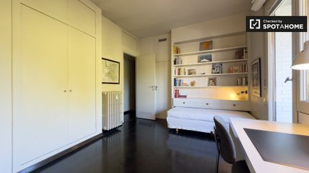 barcelona, Catalonia 08022 - Photo 4