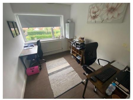 4 Bed Terraced House, Warton Avenue, NG3 - Photo 4