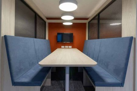 Silver En Suite (Mid Floors) - Photo 5