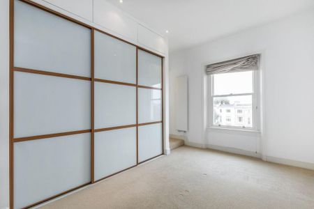 3 bedroom flat to rent - Photo 3
