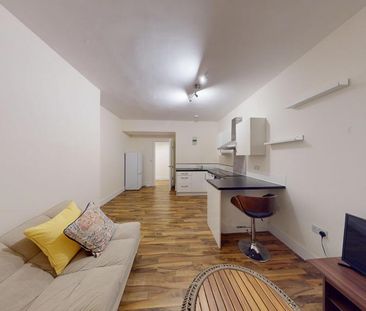 Studio to rent - Photo 1