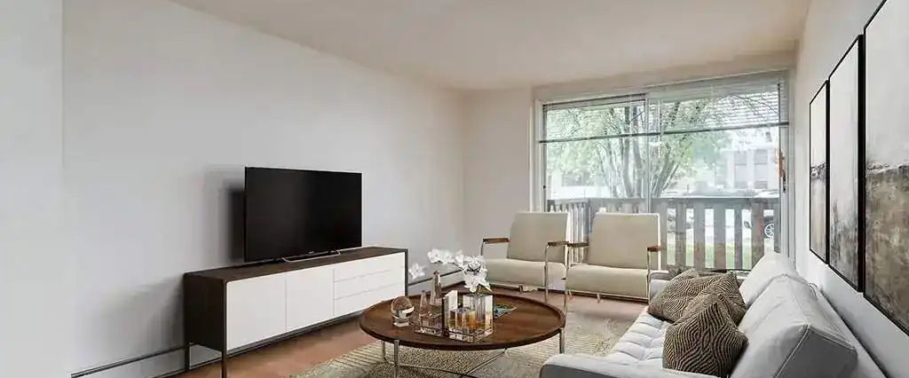 Park Manor — - 1 Bedroom - Photo 1