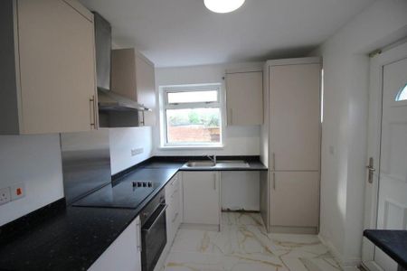 2 bedroom bungalow to rent - Photo 4